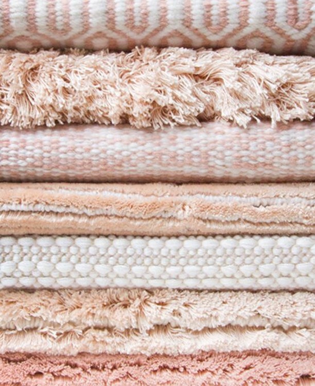 Some layers to keep us warm! Made to order in 6-8 weeks.
.
..
…
….
…..
……
…….
……..
#empirecollectionrugs  #customrugs #textiledesign #carpets #rug #dsfloors #floorsilove #handmadecarpet #handweaving #wool #handtufted #dscolor #contemporary #interiordesign #interior123 #decor #design #architecture #naturalfibers #custommade  #ihavethisthingwithrugs #modernhome #dstexture #dscolorstory #ihavethisthingwithtextiles #ihavethisthingwithfloors